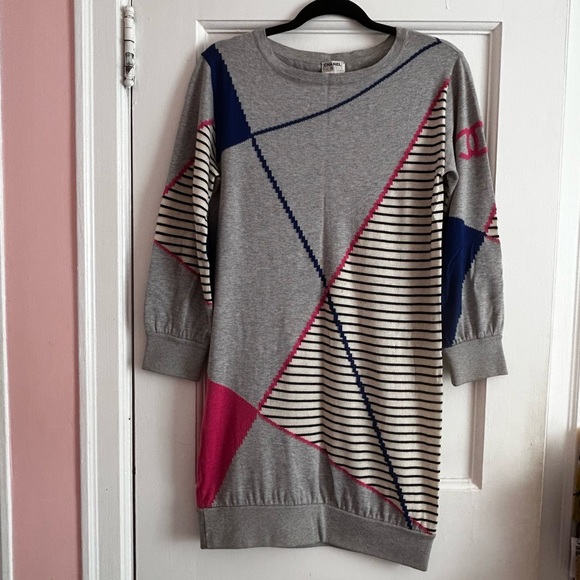 RARE Vintage CHANEL Sweater Dress 38 - Picture 10 of 16